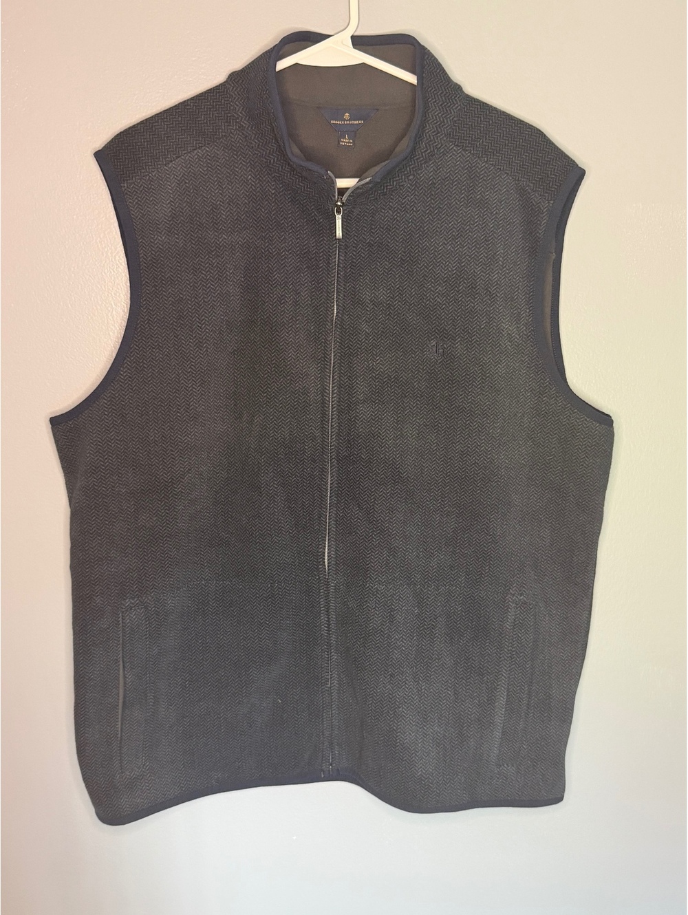 Brooks Brothers Men's Large Gray Polyester Vest